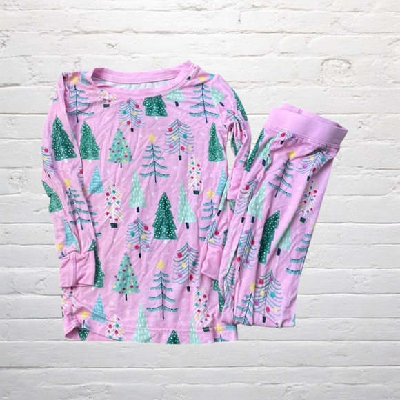 Little Sleepies // Pink Twinkling Trees Two Piece Bamboo PJ Set Holiday EUC - Picture 1 of 6